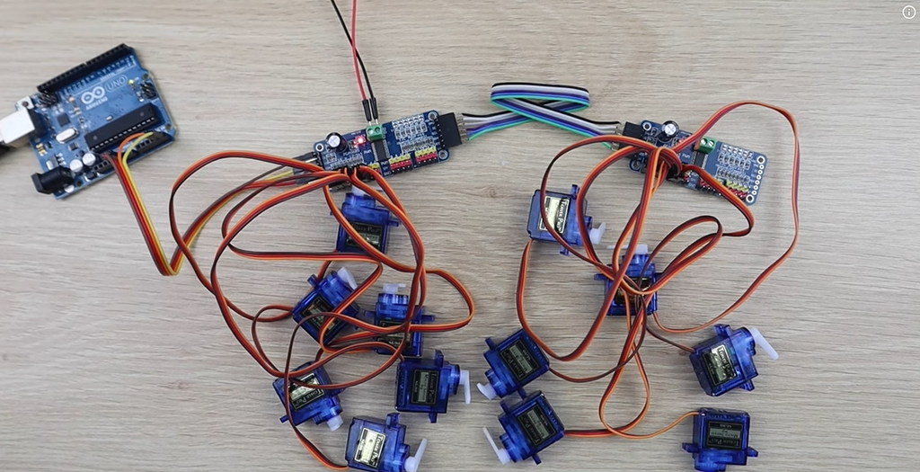 1 Stück PCA9685 Schnittstelle 16 Kanal 12-Bit PWM für Arduino/Raspberry