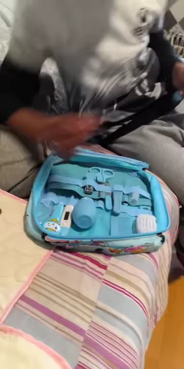 12 Stück Artikel Baby-Pflege-Kit